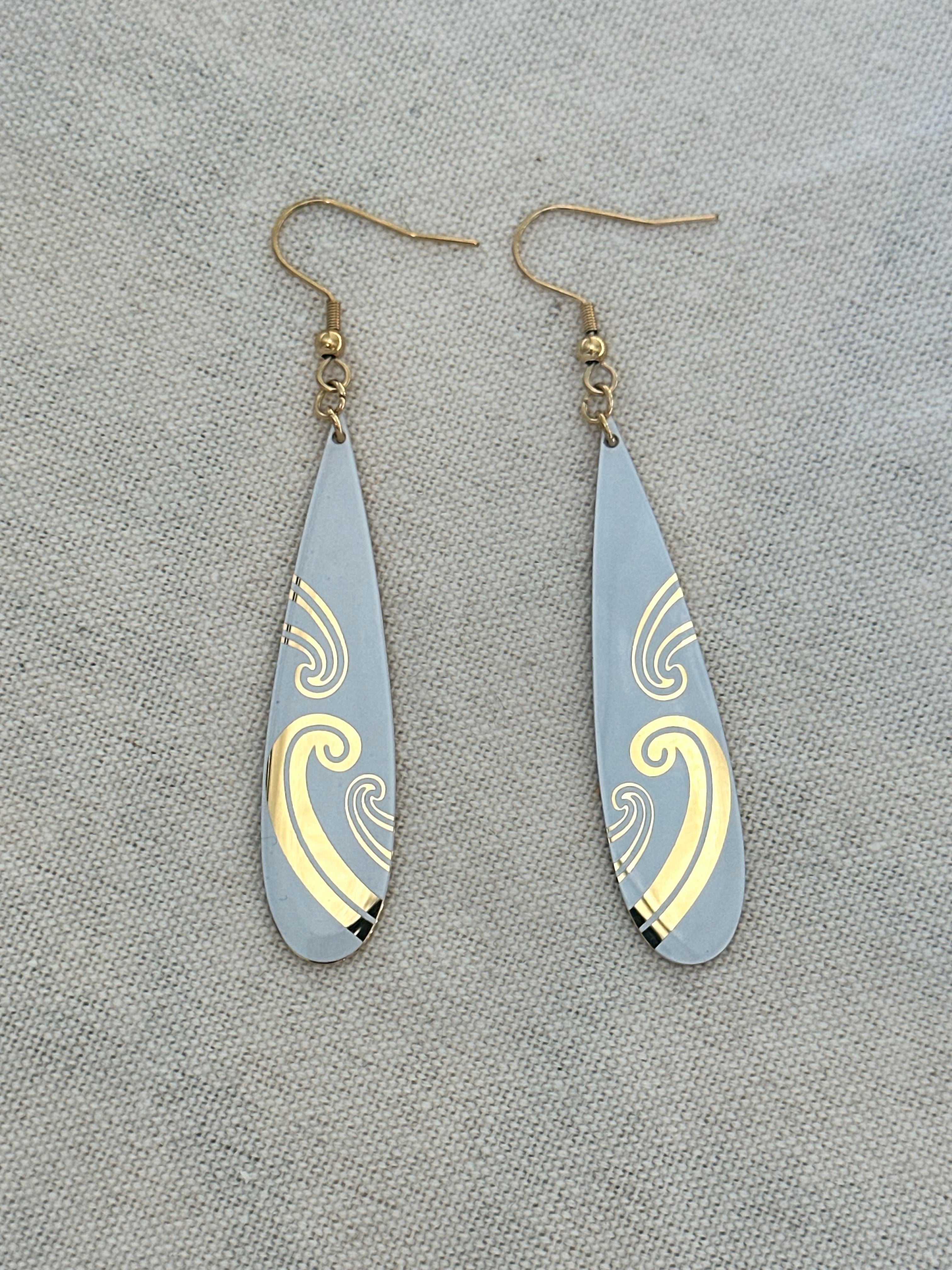 Metal Earrings Wholesale