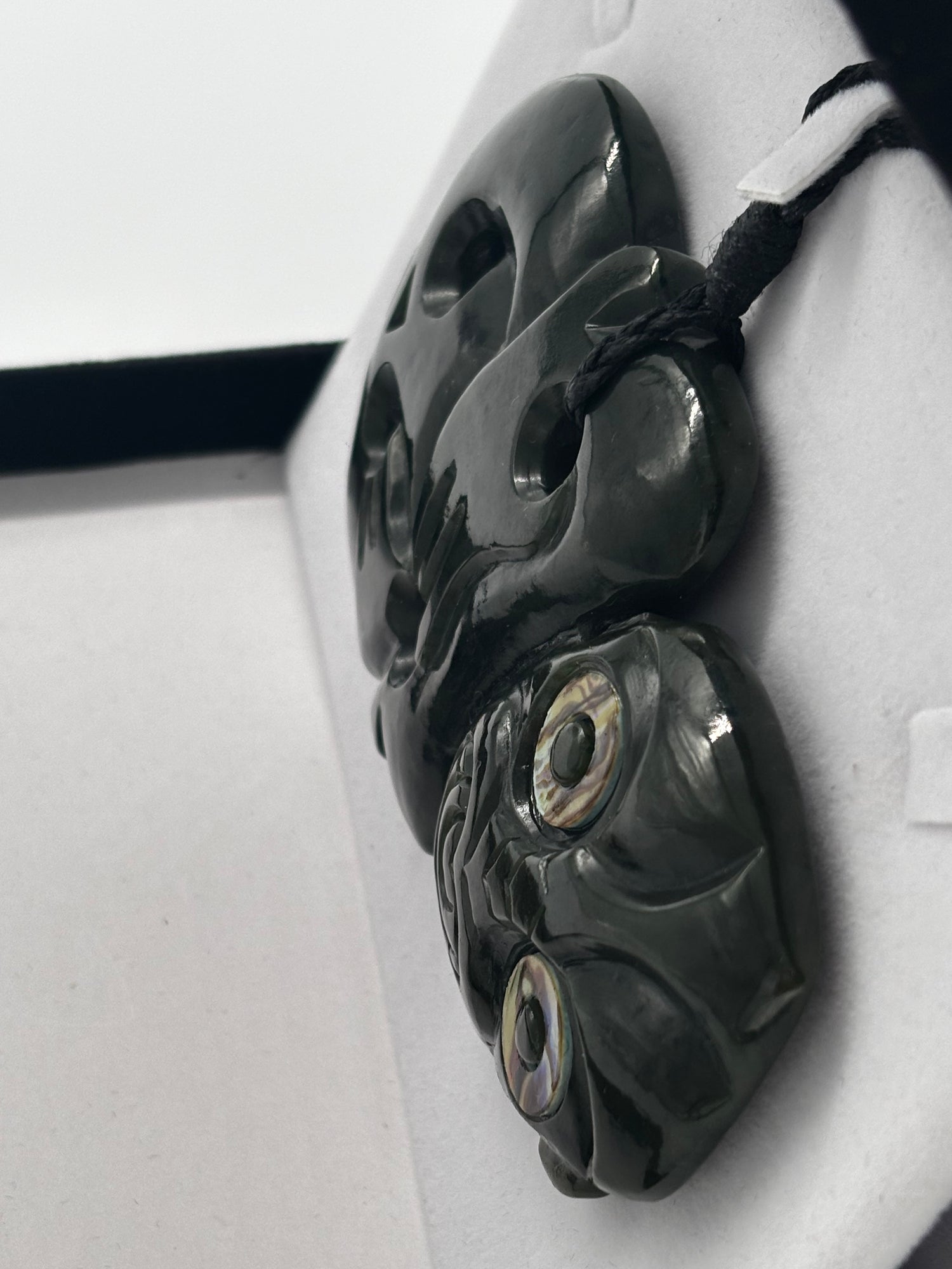 Tiki Side Hanging Pounamu Necklace