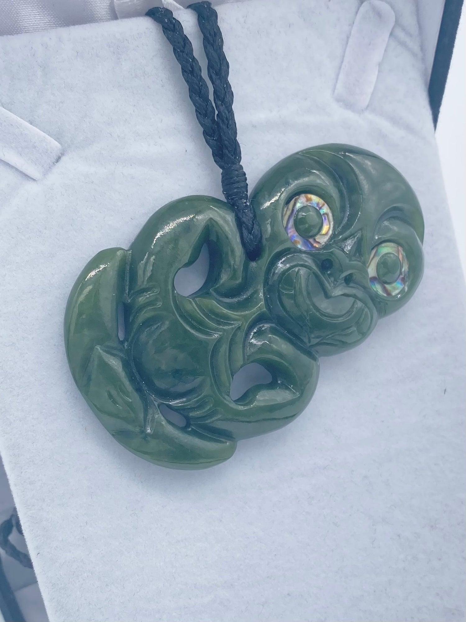 Tiki Side Hanging Pounamu Necklace