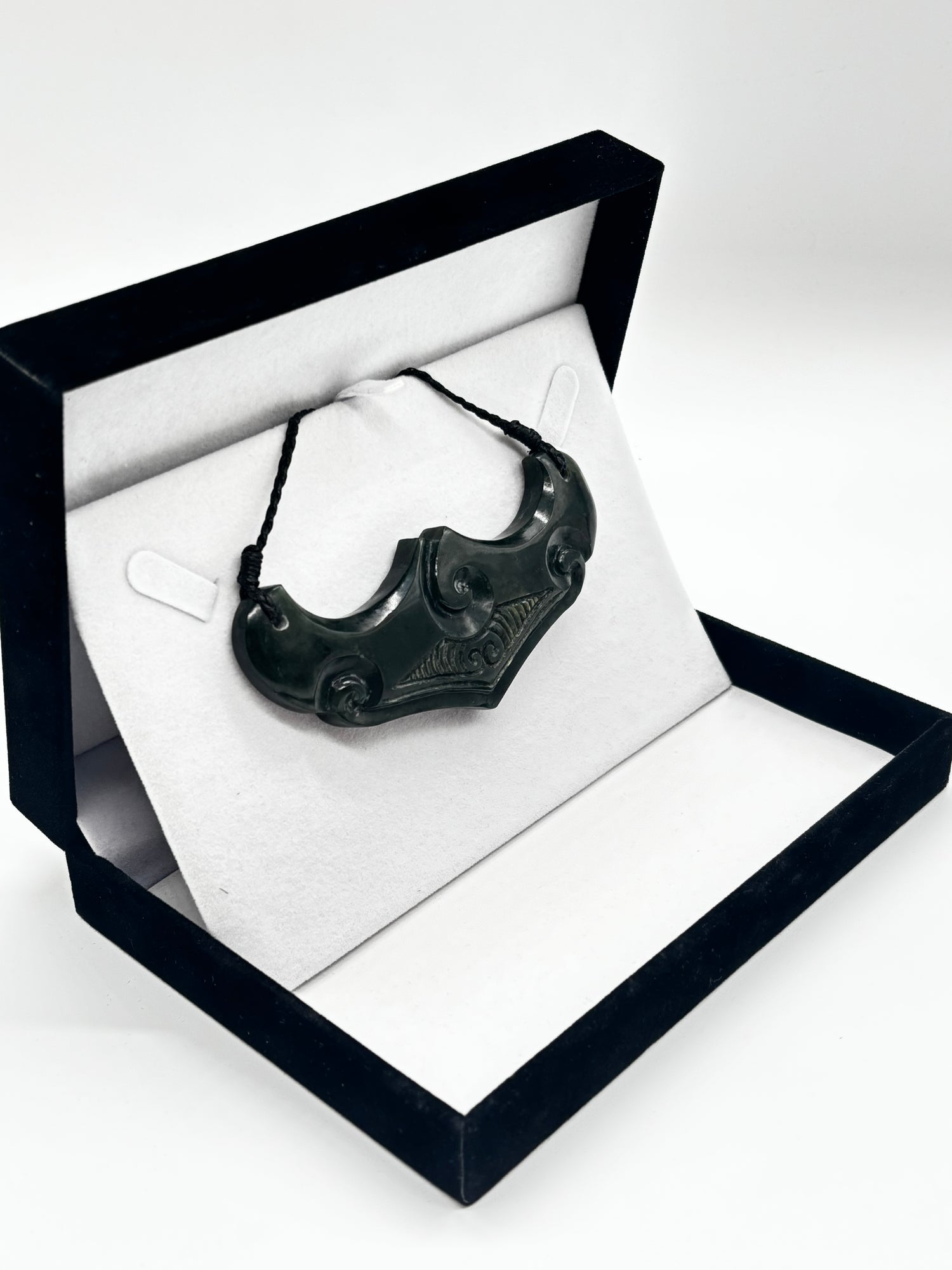 Stingray Breastplate Pounamu Necklace