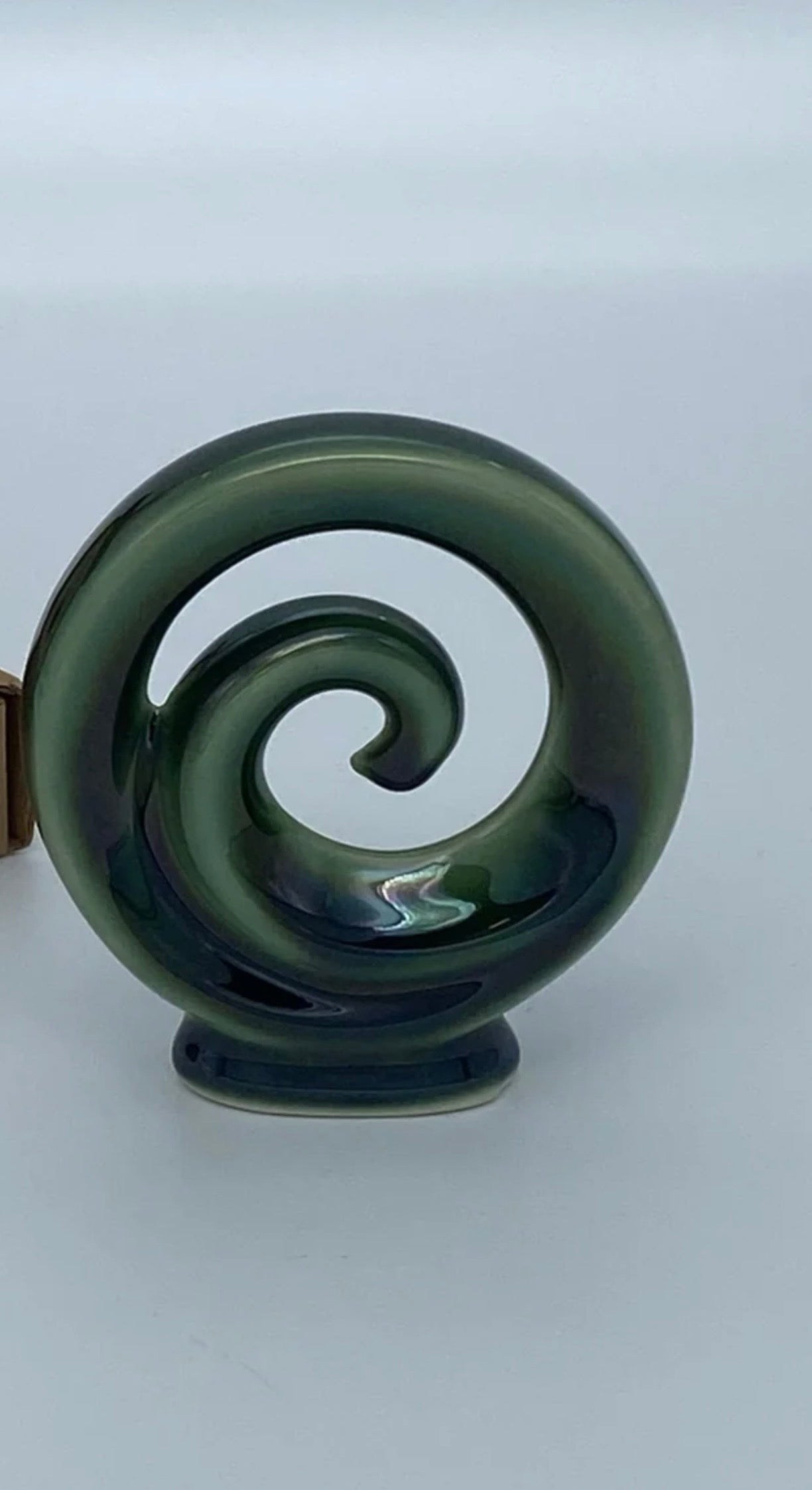 Medium Koru Circle Ceramic