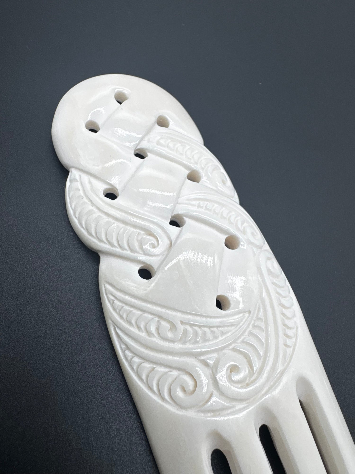Whanau Twist Heru
