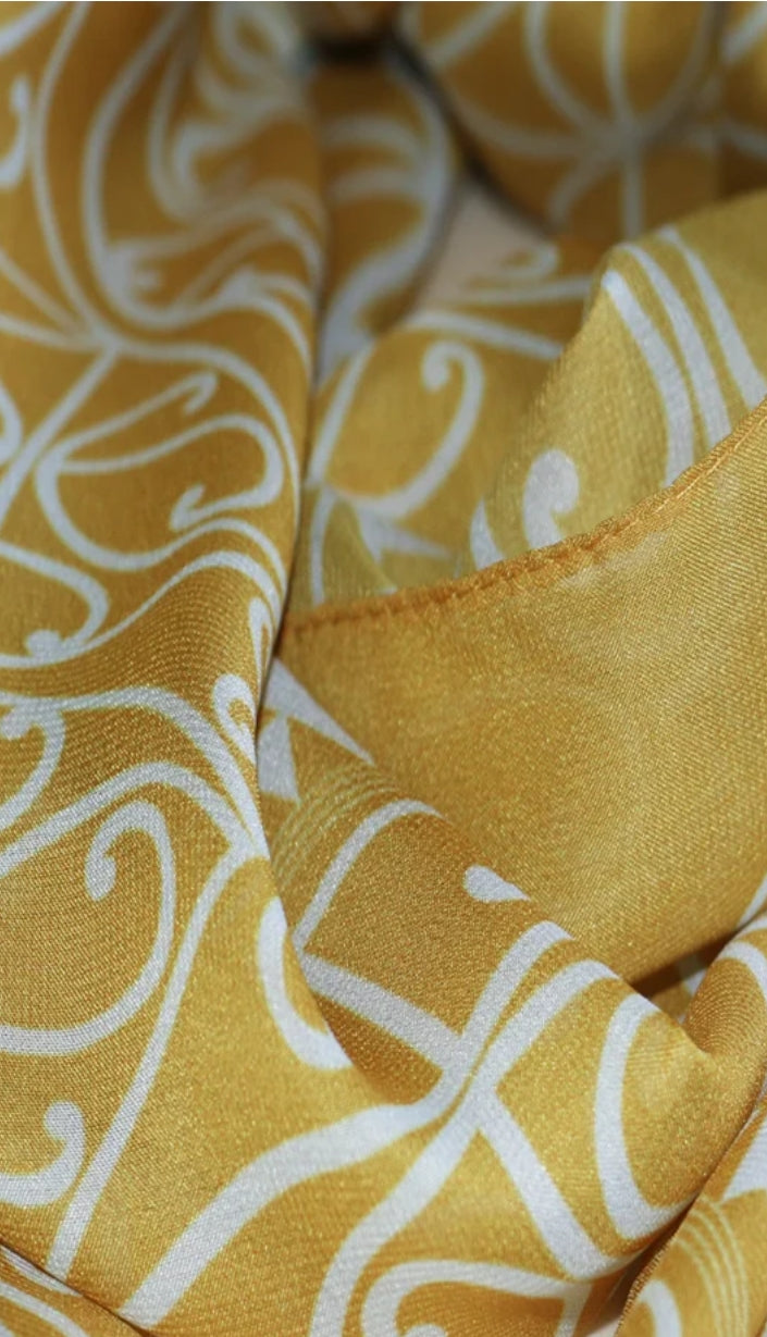 Putiputi Gold & White Scarf