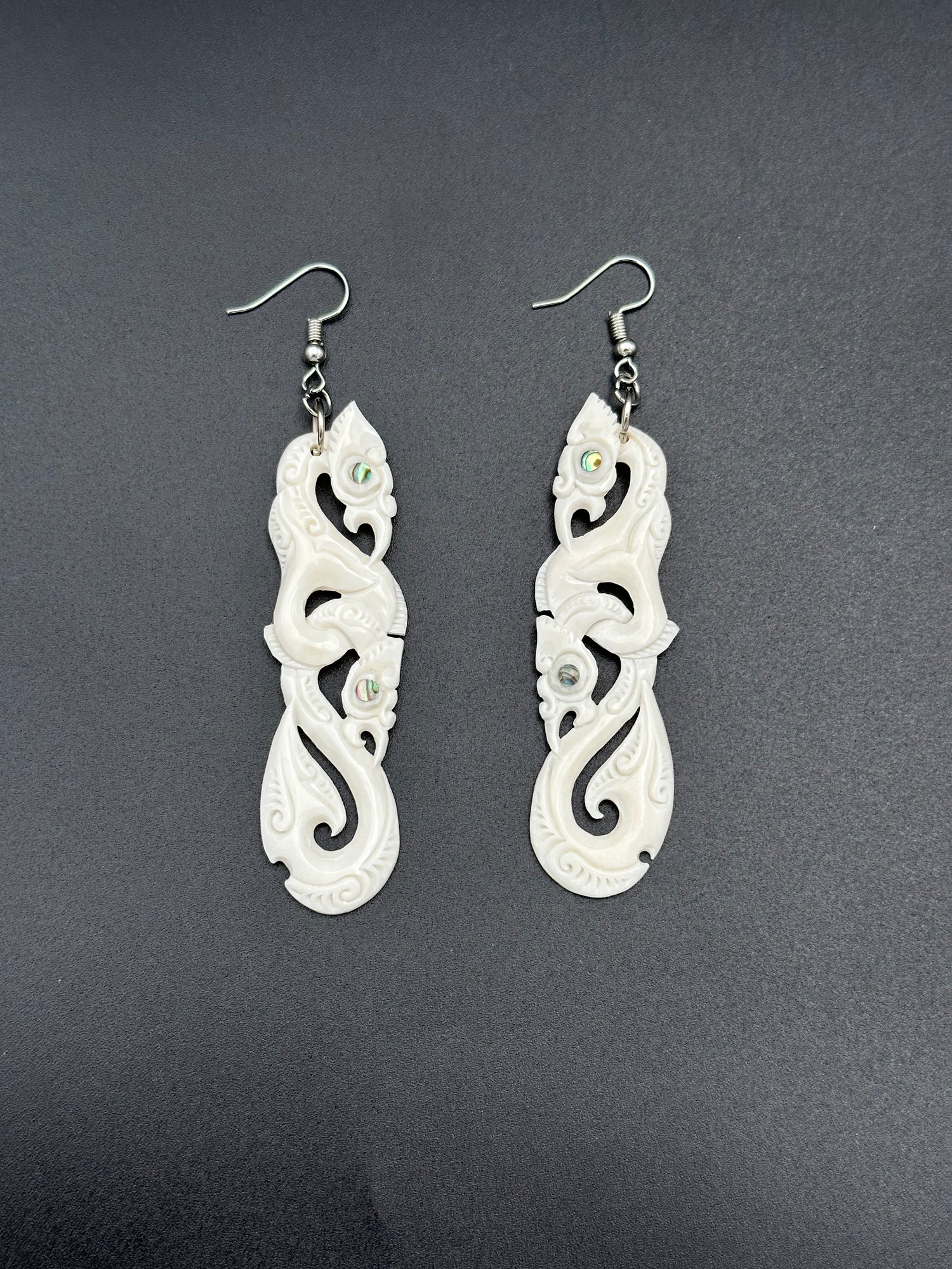 Bone Set (Necklace & Earrings)